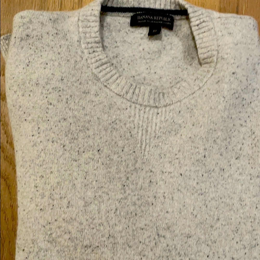 Banana Republic soft men’s donegal sweater